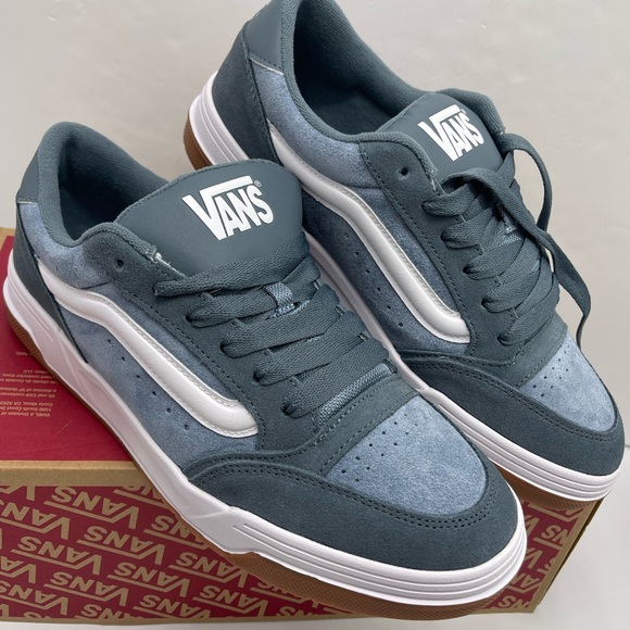 Vans Men’s Hylane
Color Theory Stormy Weath
VN000D8NRV2 Sneakers - Picture 8 of 16